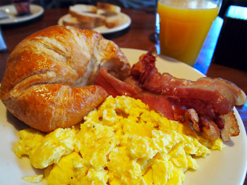 Huevos con Tocino